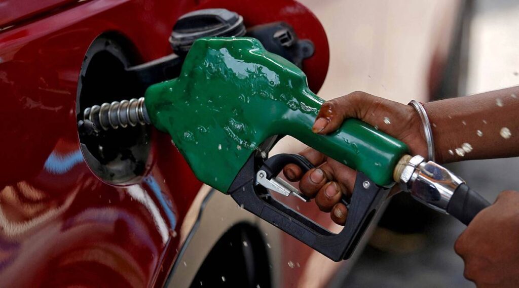 Gas prices hiked 40%; CNG, PNG to cost more