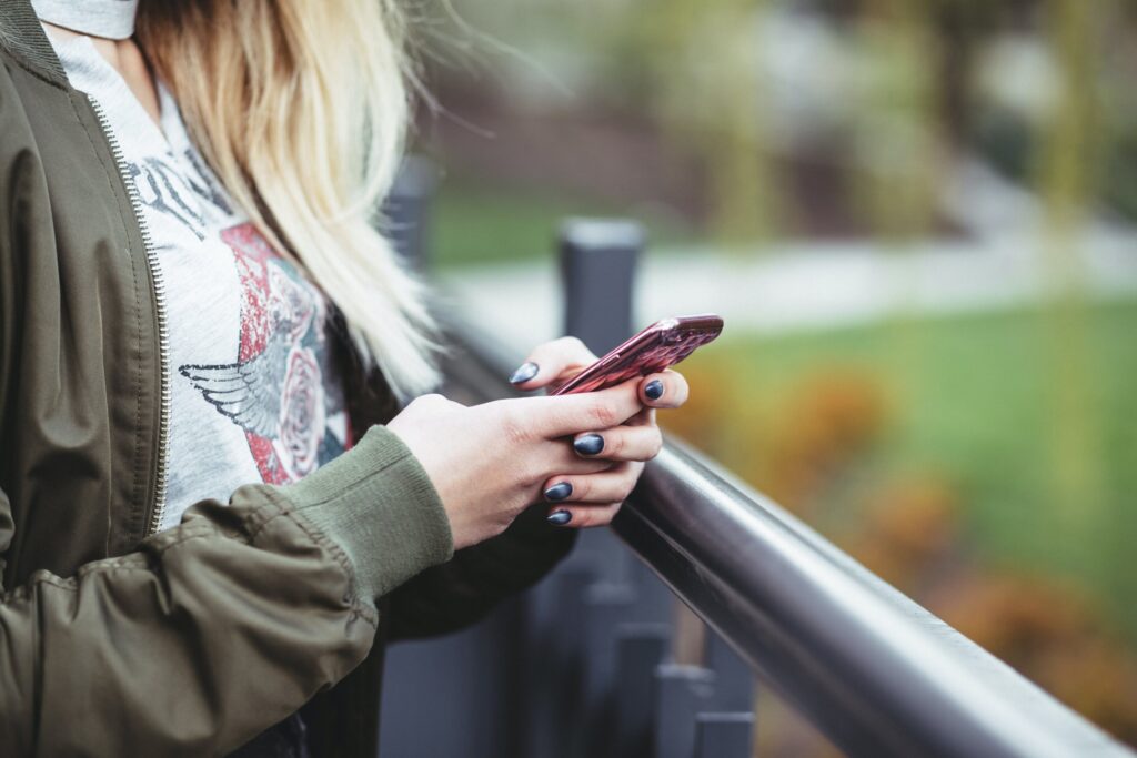 Texting young people about safe sex does not reduce chlamydia and gonorrhea reinfection