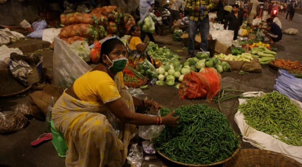 Inflation rises to 7.4% in Sept, factory output declines in August