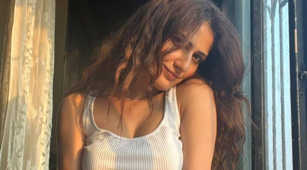 Fatima Sana Shaikh, Fatima Sana Shaikh health, Fatima Sana Shaikh news, Fatima Sana Shaikh opens up about epilepsy, Fatima Sana Shaikh seizures, Fatima Sana Shaikh neurological disorder, convulsions, indian express news