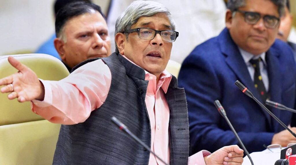 There should be a single GST rate: Bibek Debroy