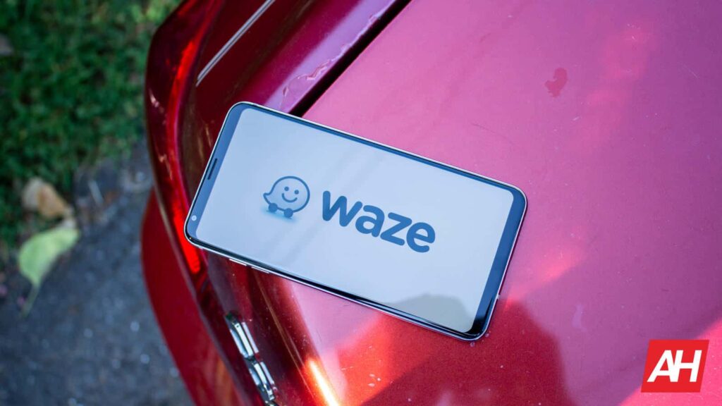 Waze will warn you about dangerous roads