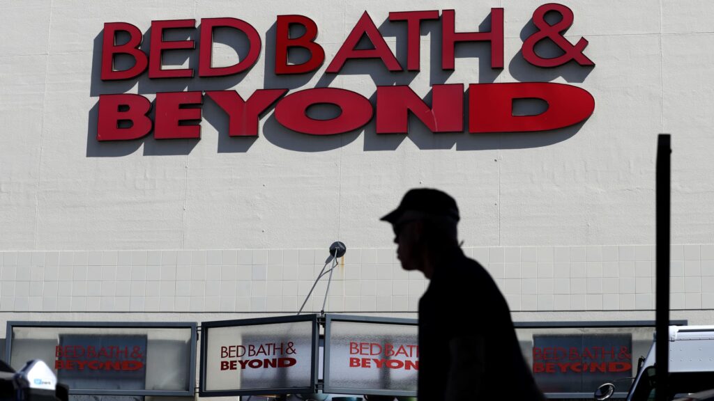 Bed Bath & Beyond, Verizon, Lululemon and more