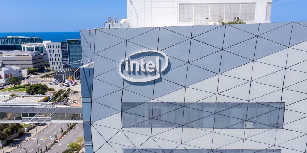 Opinion: Intel just had its worst year since the dot-com bust, and it won't get better anytime soon