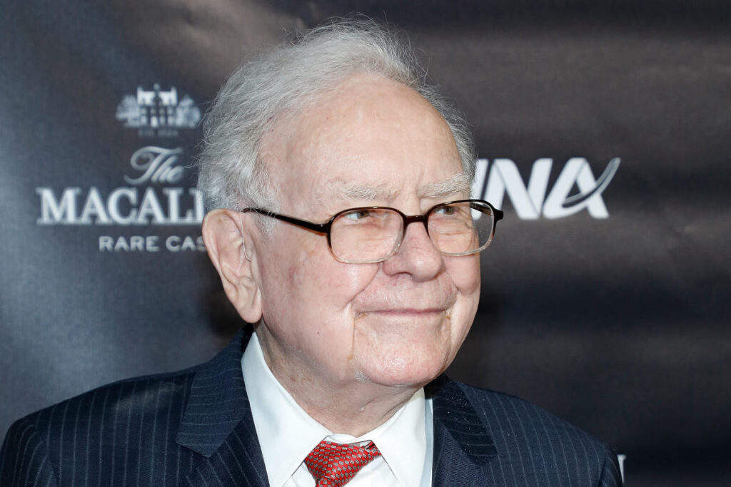 How Warren Buffett's Berkshire Hathaway came to own 20% of American Express