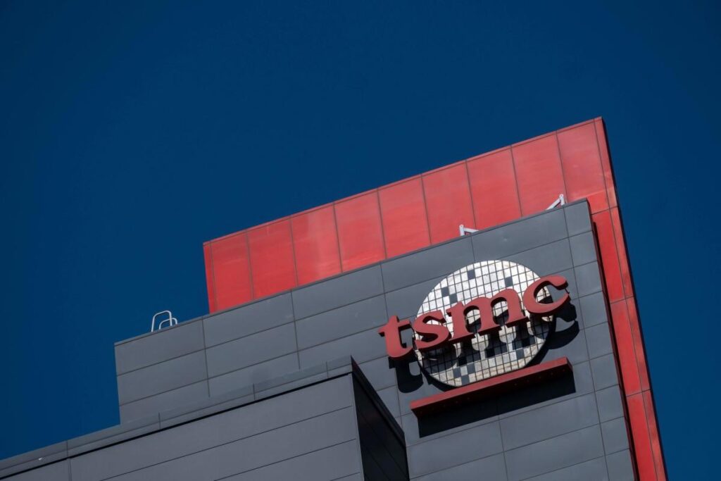 World’s Biggest Chipmaker TSMC Misses Sales Forecasts as Demand Wanes