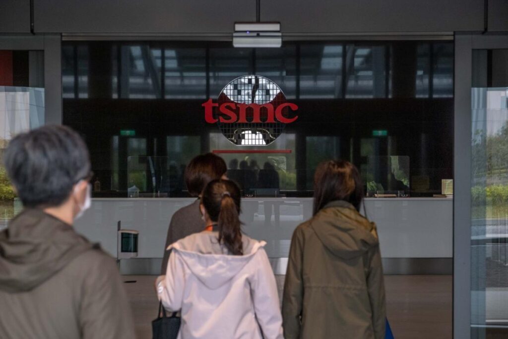 Chip Giant TSMC Plans to Cut Spending to Offset Falling Near-Term Sales