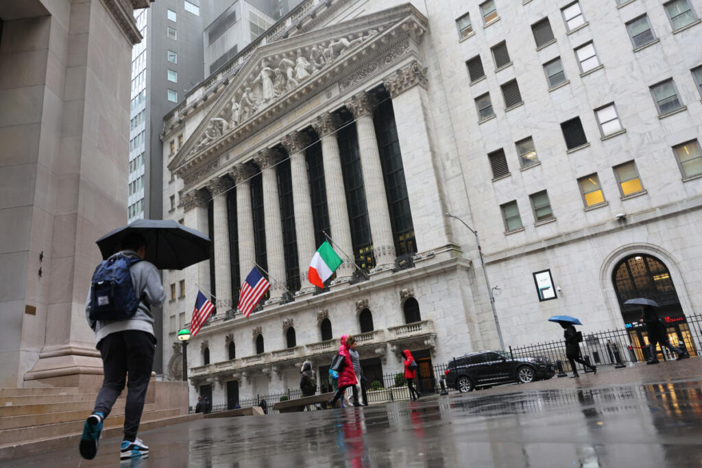 Wall Street analysts make big calls on bank stocks in wake of SVB failure