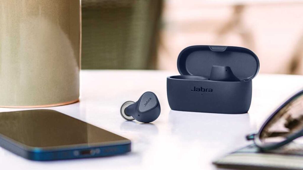 Jabra Elite 4 earbuds on table