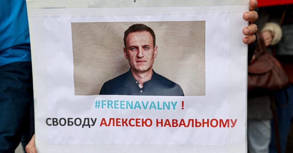 Jailed Putin Enemy Alexei Navalny Loses 18 Pounds In 2 Weeks