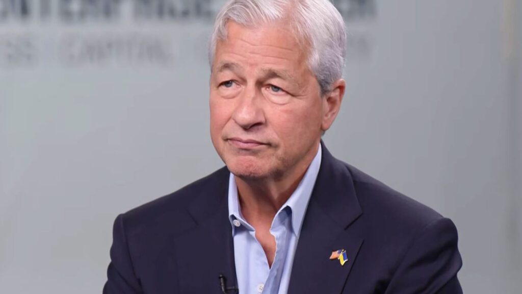 Jamie Dimon says souring loans threaten banks