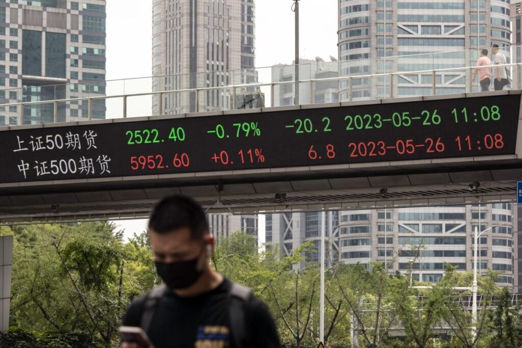 China Stock Gauge Slumps 20% From 2023 Peak as Pessimism Abounds