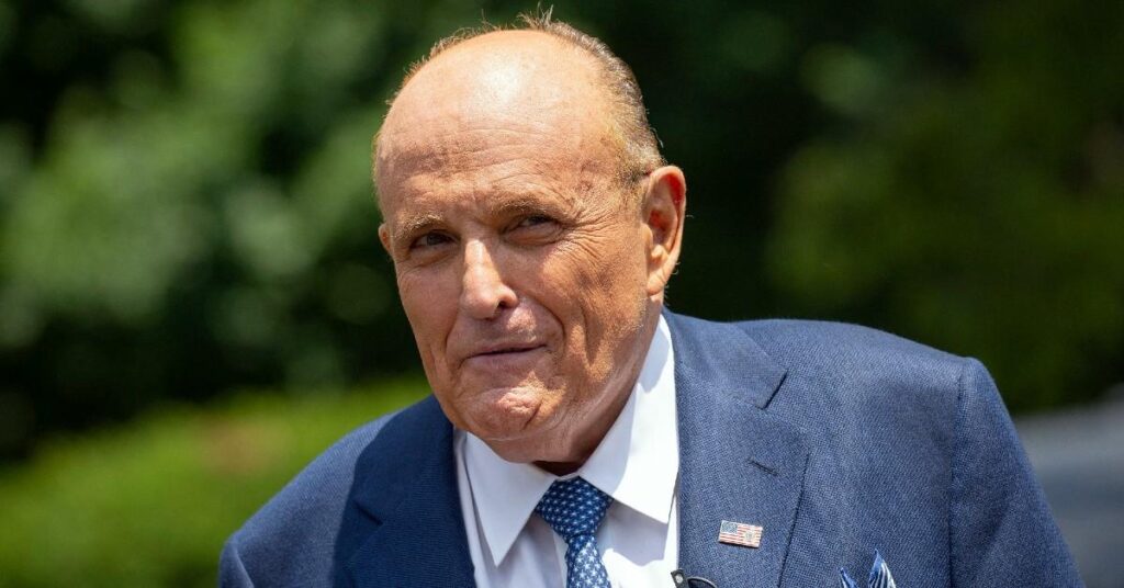 Rudy Giuliani Reveals 'Ex-girlfriend' Has Been Previously Accused of Scamming 'High Net-worth Men'