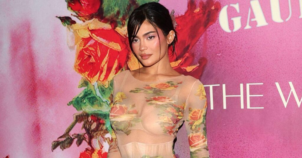 Kylie Jenner Admits to Getting Boob Job – but Says She ‘Regrets’ Procedure