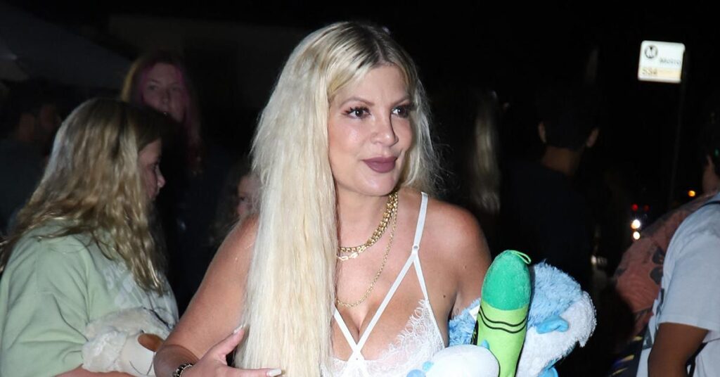 Tori Spelling Spotted at RV Camp With Kids After Motel Stay