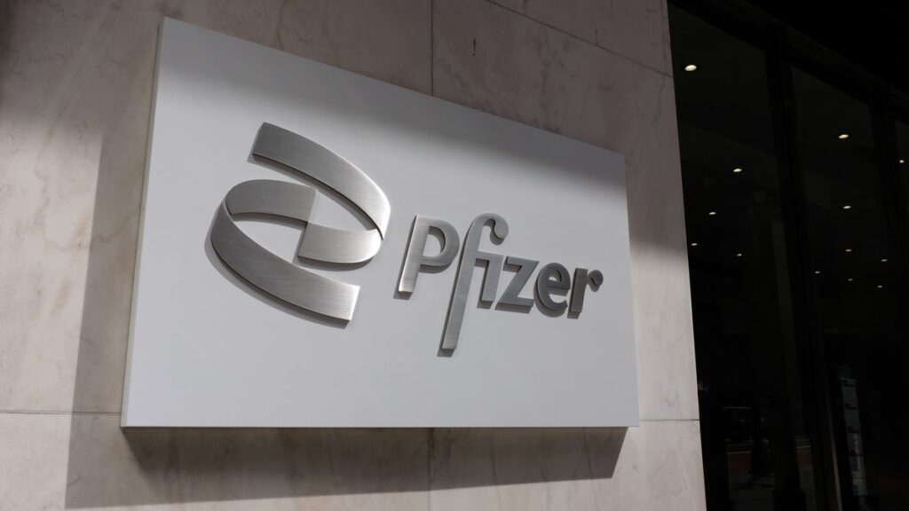 How To Earn $500 A Month From Pfizer Stock Ahead Of Q4 Earnings Print