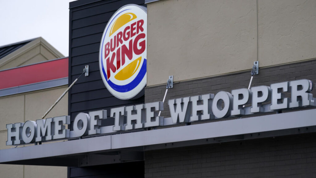 Burger King owner will buy out its biggest franchisee in US for about $1 billion