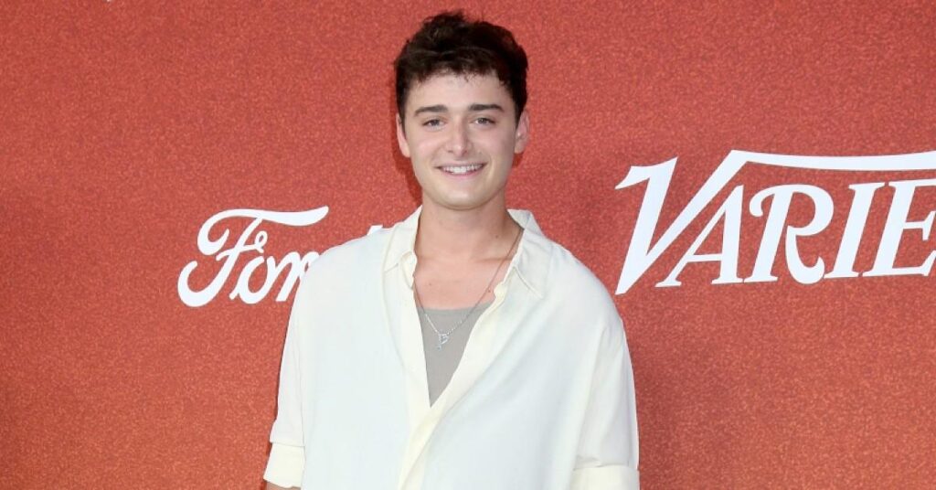 Noah Schnapp Addresses Israel-Hamas Backlash