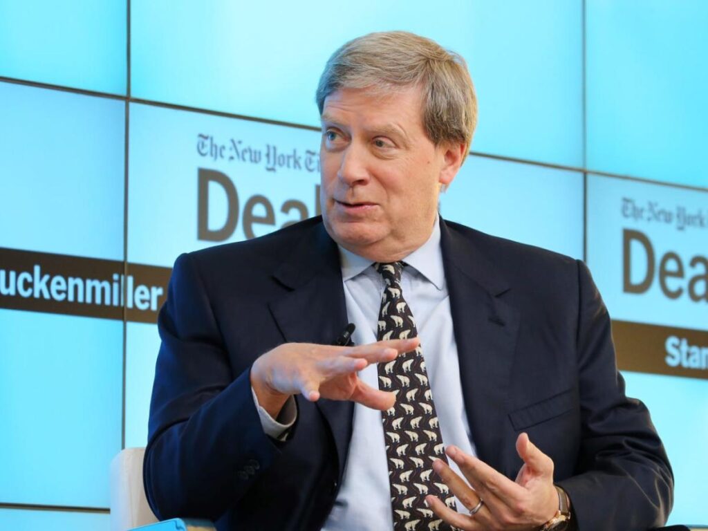 Billionaire investor Stanley Druckenmiller dumped Alphabet and Amazon last quarter and piled further into AI winners Nvidia and Microsoft