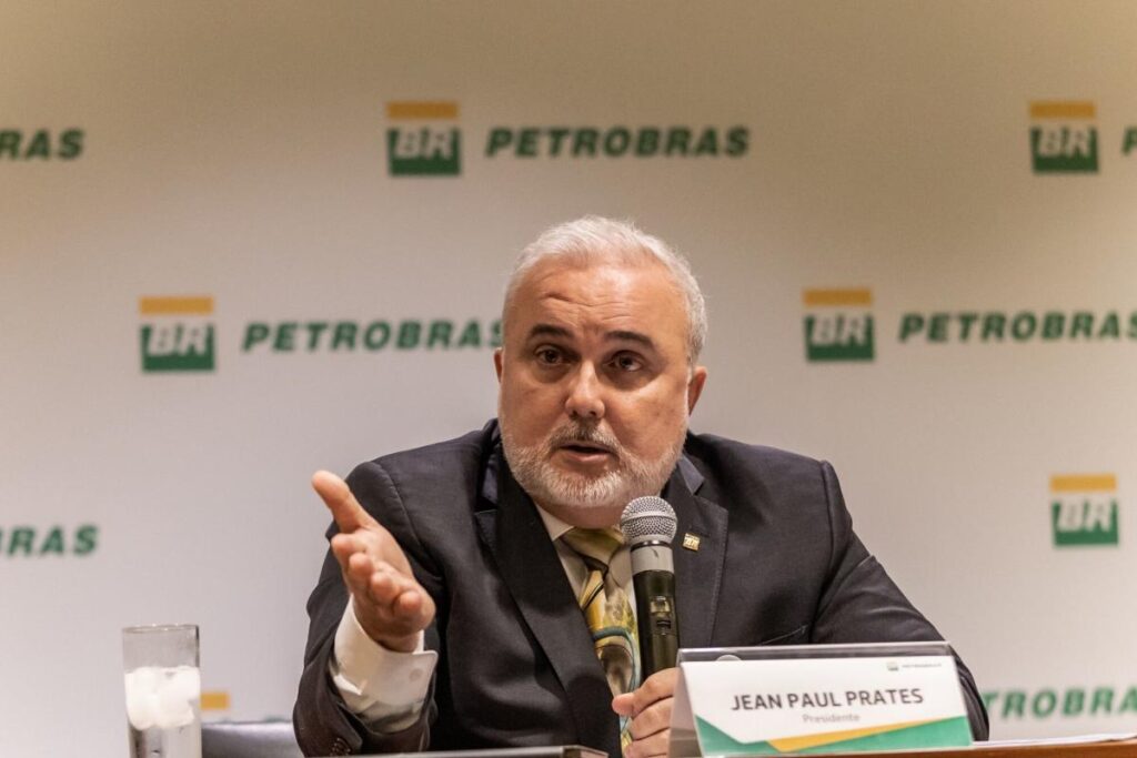 Petrobras CEO Says Green Energy Shift Means Caution on Blockbuster Dividends