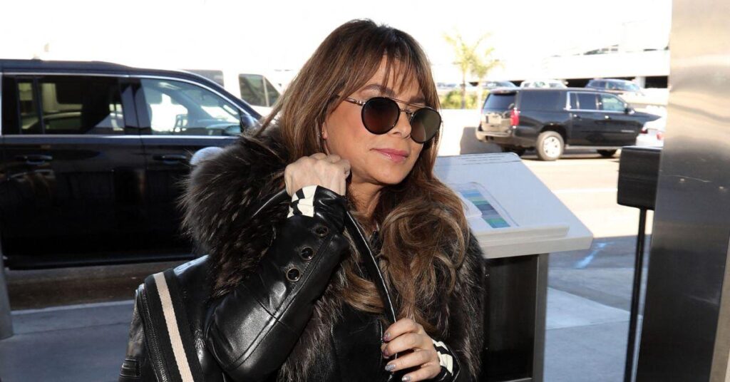 Paula Abdul Looks Upset Leaving Her Lawyer's Office