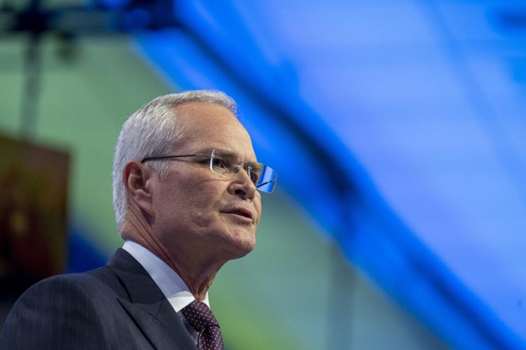 Exxon Chief Goes on the Offensive as Wall Street Sours on ESG