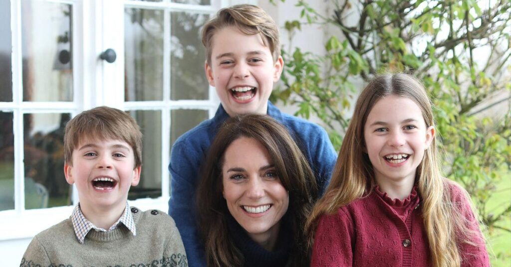 Kate Middleton Picture Pulled Over 'Serious Concerns' It Was 'Manipulated'