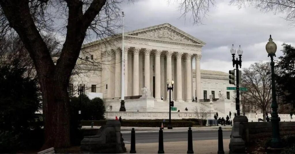 Supreme Court Rules for January 6 Rioter Challenging Obstruction Charge