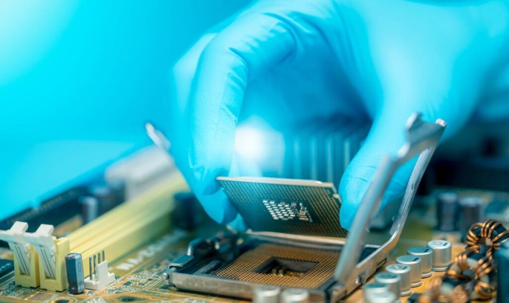 1 Other Unstoppable Semiconductor Stock to Buy Instead