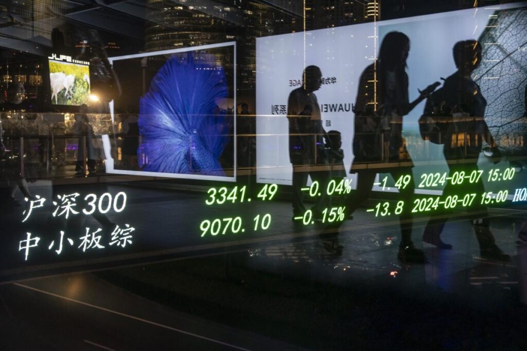 Chinese Stocks at Risk of More Losses as Economic Gloom Worsens