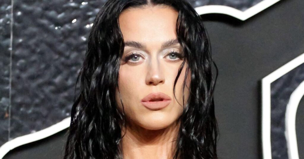 Katy Perry 'Begging' Idol For Her Job Back After Mansion Floods