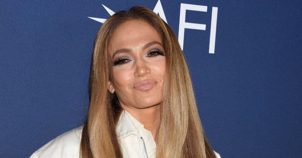 J.Lo ‘Avoided By Hollywood Bachelors’ Over Fears She’ll ‘Love and Leave 'Em’