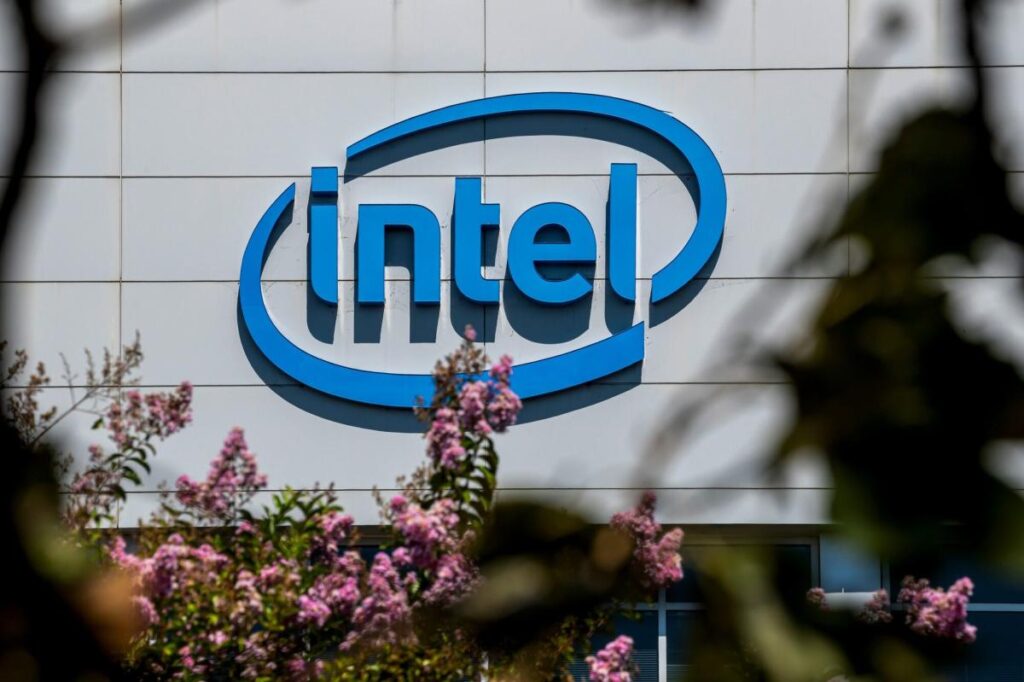 Intel to Turn Venture Arm Into Separate Firm With New Name