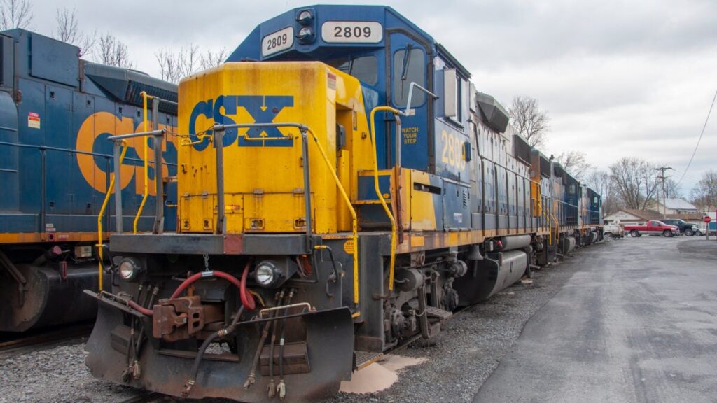 CSX Q4 profits sink on lower coal and fuel revenue, hurricane-related costs