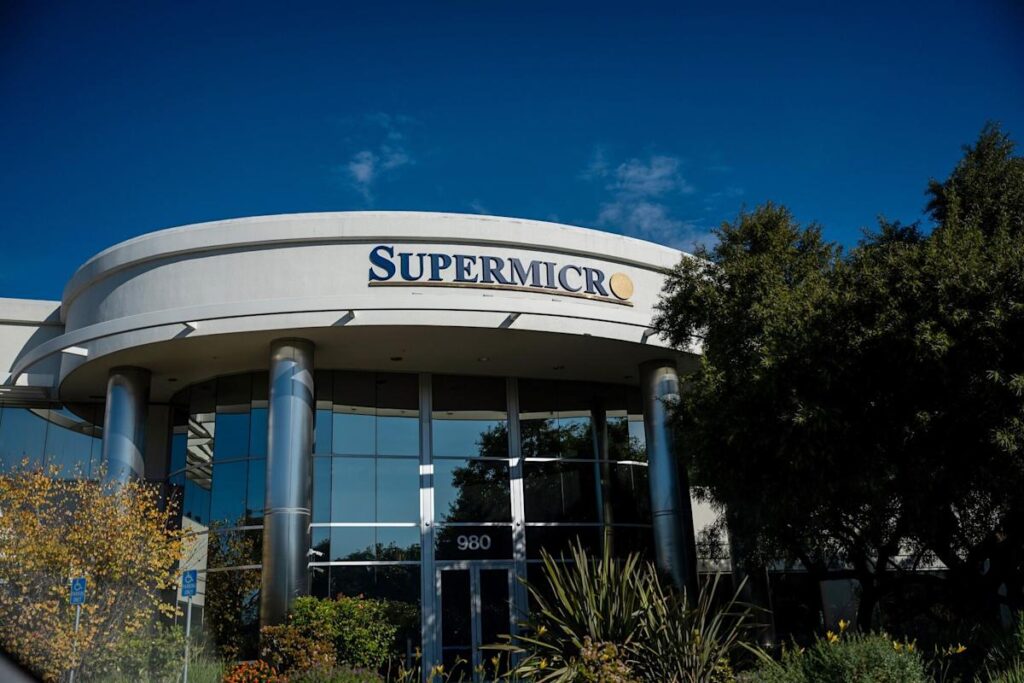 Super Micro Jumps After Filing Delayed Financial Reports