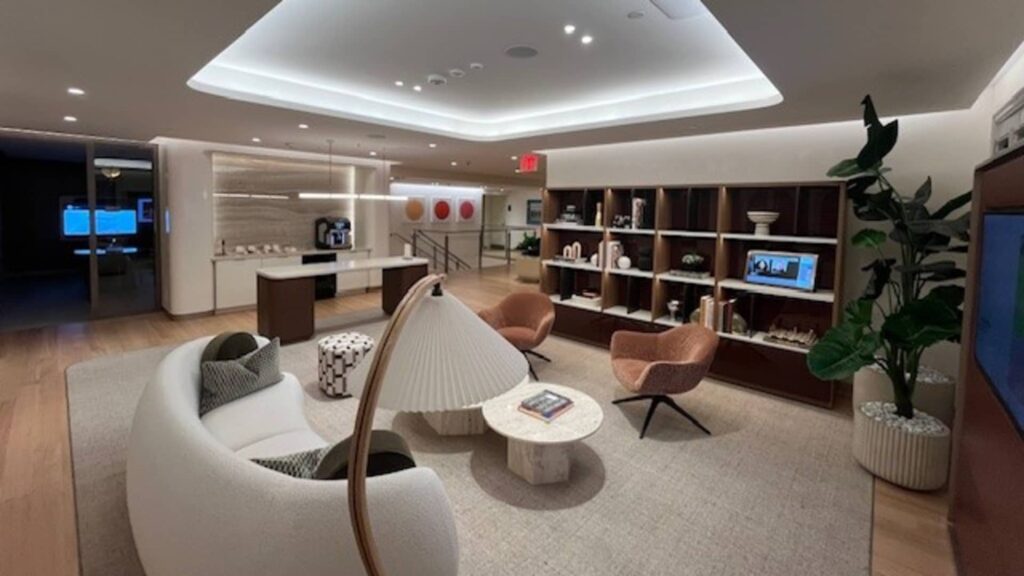 JPMorgan Chase is heading upmarket to woo America’s millionaires