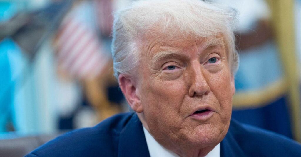 Trump Dementia Rumors Erupt As He Displays Signs of 'Obvious Decline'