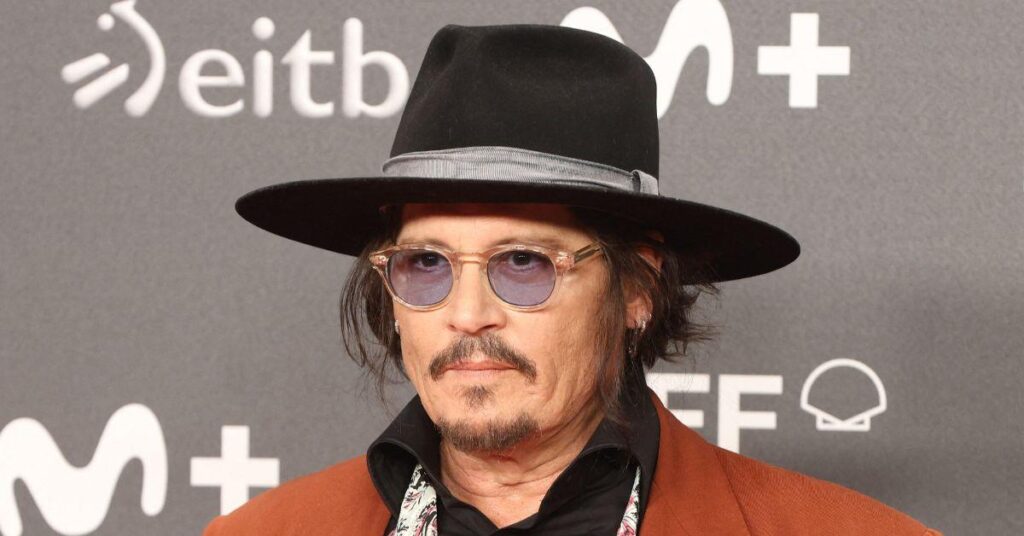 Johnny Depp's Now A Hermit And Pines For Old Life With Vanessa Paradis