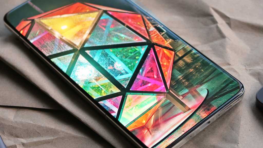 OnePlus 15 Tipped for Display and Camera Downgrades OnePlus 13 review display