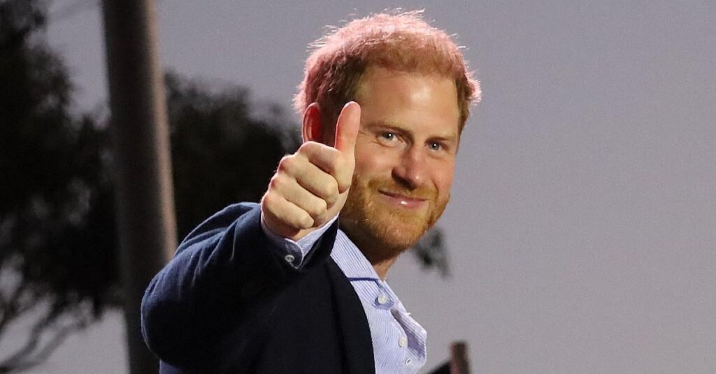 Prince Harry 'Plotting Return To Royal Family'