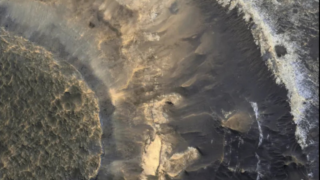 Researchers say they analysed 150 clay deposits using NASA's Mars Reconnaissance Orbiter and analysed their shape and locations to see how they resembled ancient lakes and rivers on Mars