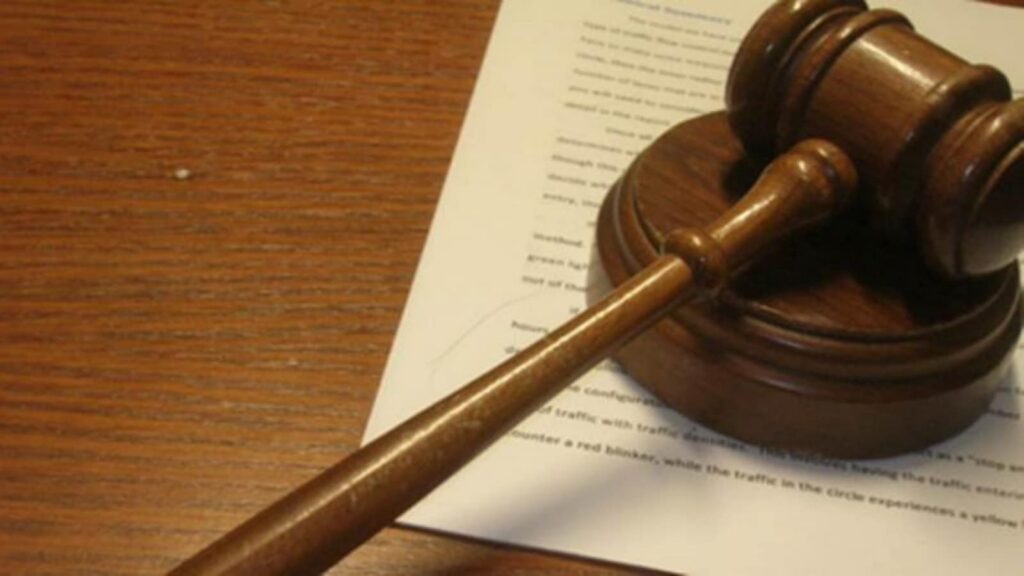 To avoid paying alimony and child support, man claimed he was unemployed. Then, his wife filed an RTI | India News