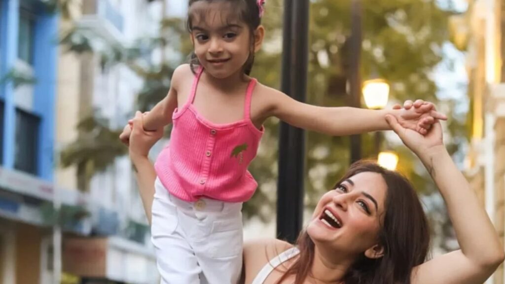 Amid divorce rumours, Mahhi Vij opens up about trying to conceive naturally, opting for IVF: ‘Main badshah hun dil ki’ | Lifestyle News