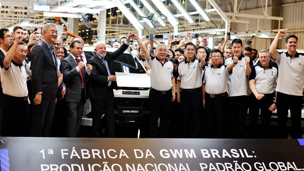 China's electric car industry invests more overseas than at home