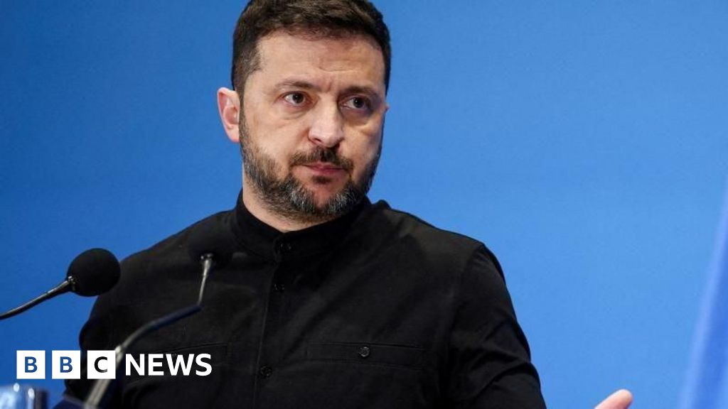 Zelensky rules out ceding Donbas region as Russians make fresh advance