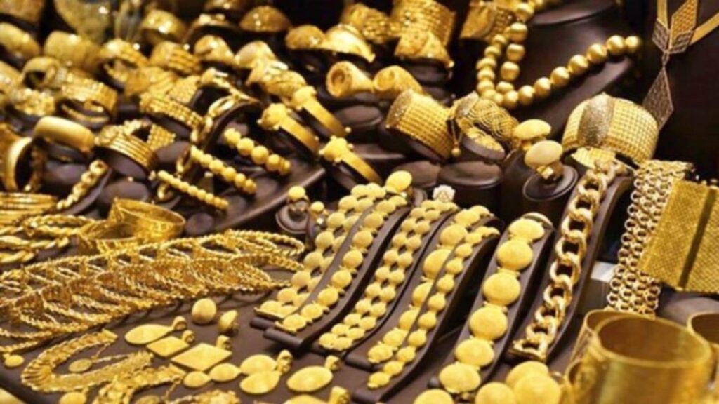 Gems & jewellery exporters raise fears of job loss due to US tariffs | Business News Gems & jewellery exporters raise fears of job loss due to US tariffs