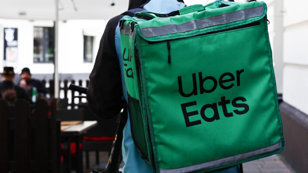 Uber Eats partners with Pipe to offer capital to restaurants
