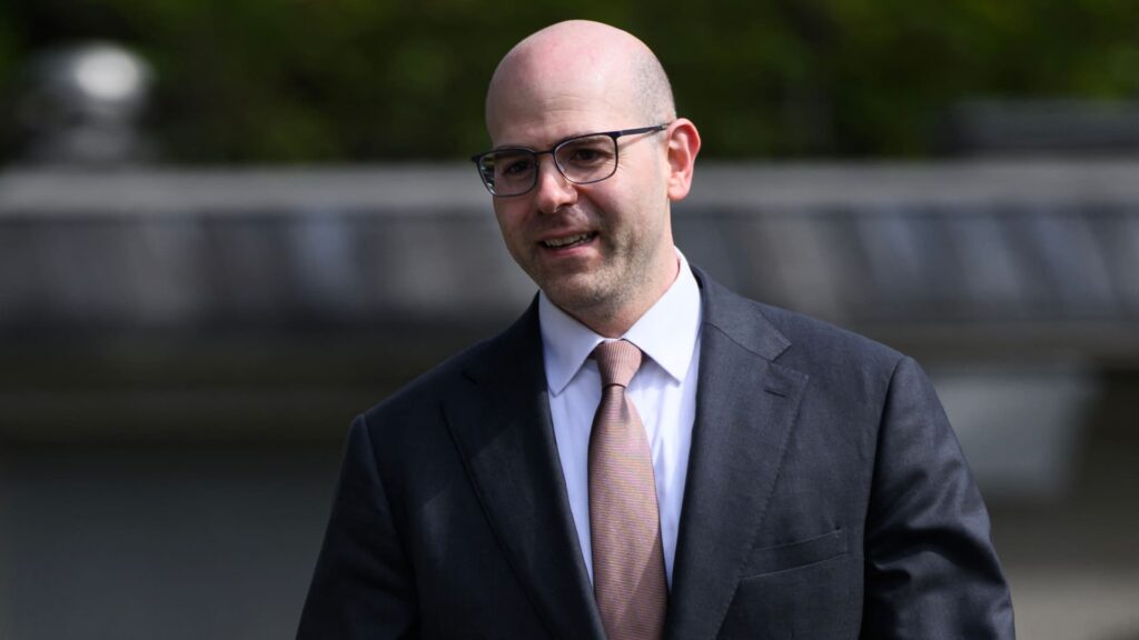 Watch new Fed Governor Stephen Miran speak live on the economy and interest rates