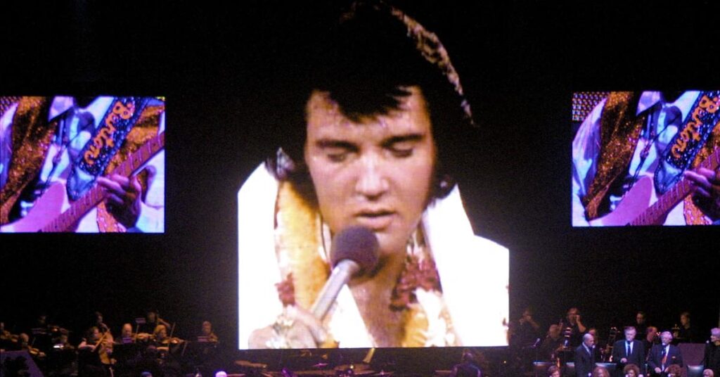 Elvis Presley Hologram Concert Slammed As Pathetic Despite $400 Tickets