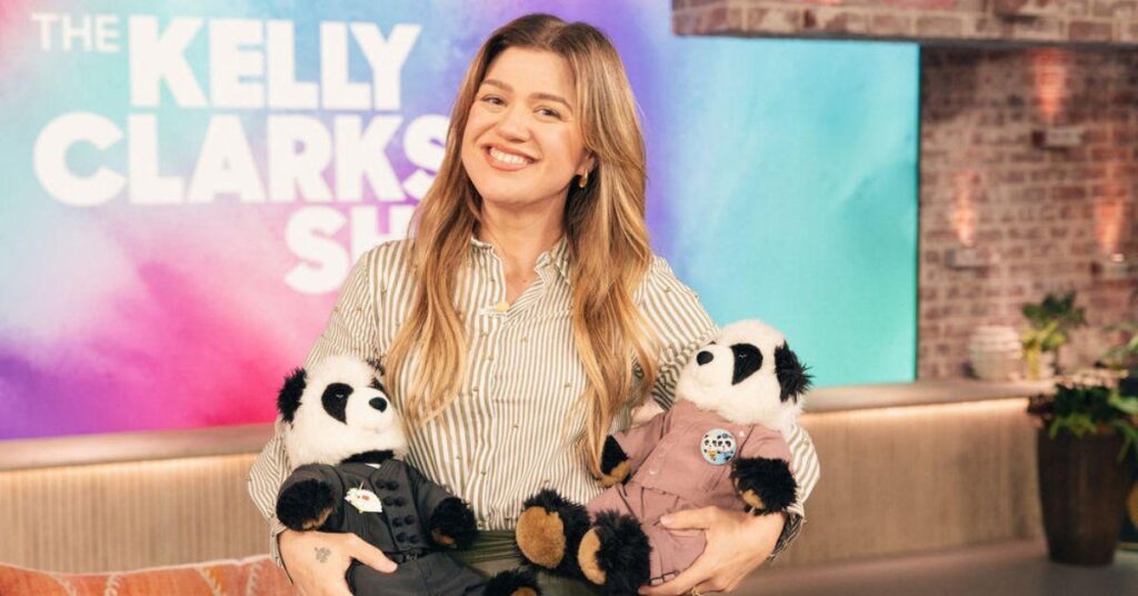 Kelly Clarkson Fighting To Keep Talk Show Alive After NBC Issues Warning